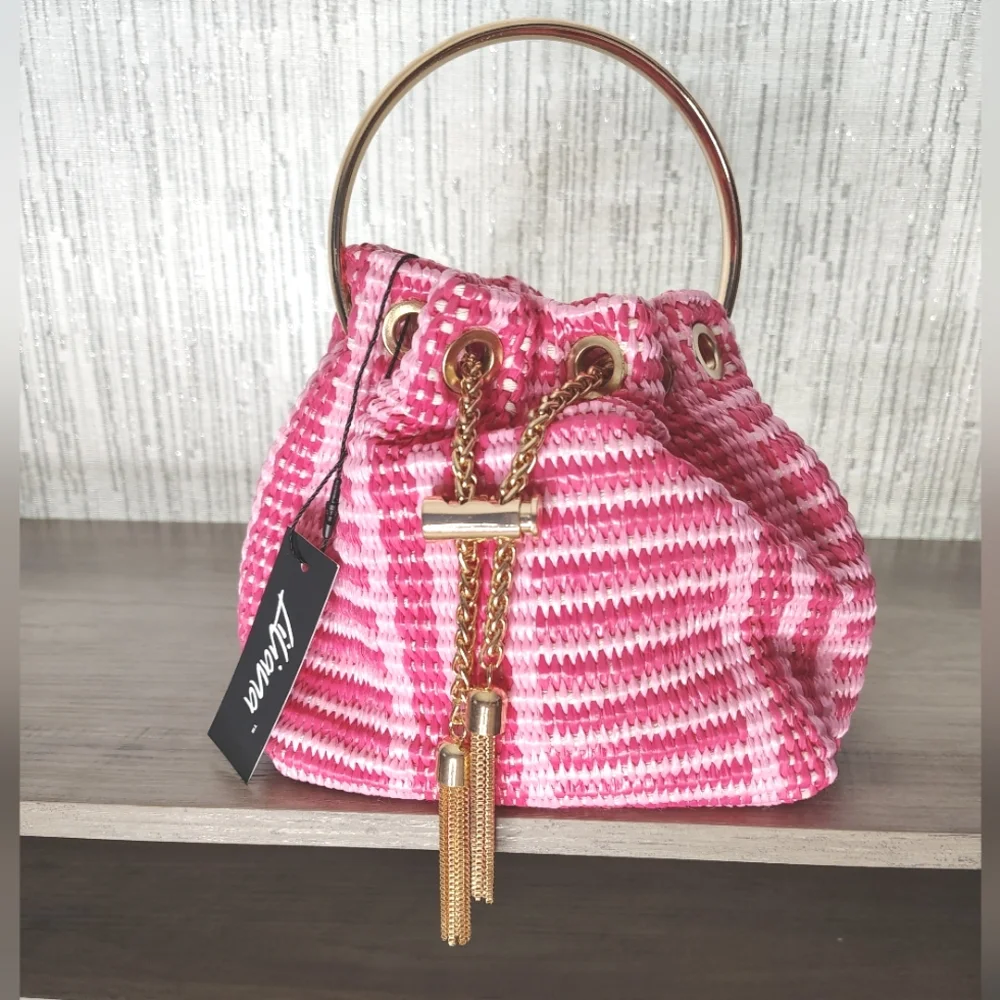 ✨Host Pick✨Liliana Pink Woven Bucket Bag NWT - Picture 2 of 4